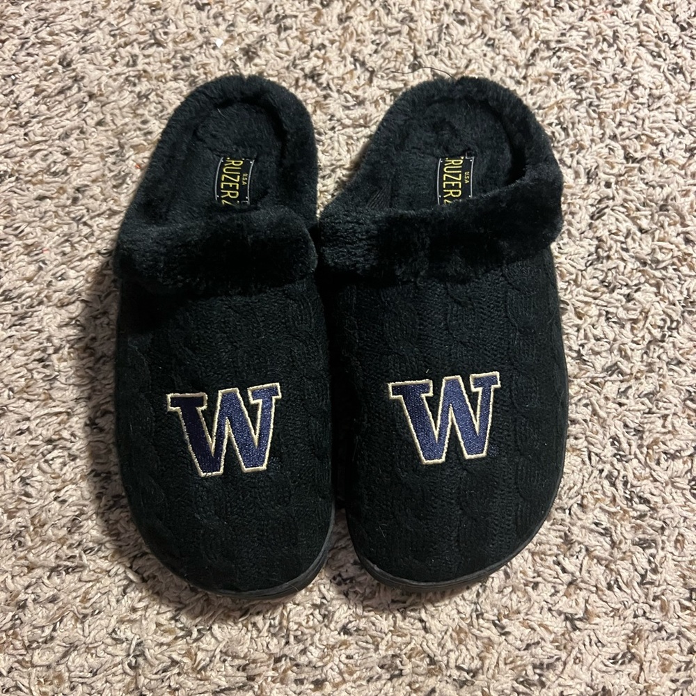 University of Washington Black XL 11/12 Slippers